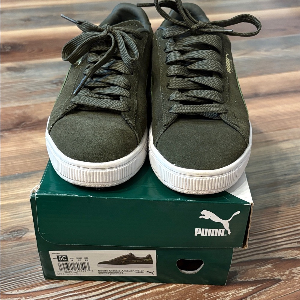 Puma women’s suede sneakers